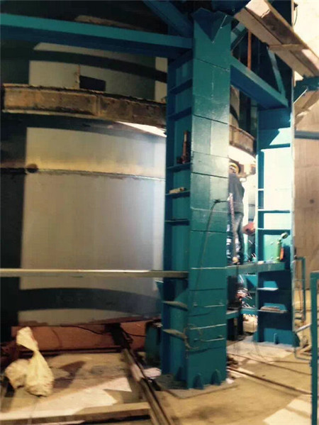 鈦鋼復合板煙囪安裝